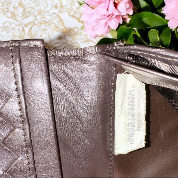 Bottega Veneta Intrecciato Dark Brown Leather Wallet - Picture 6 of 8